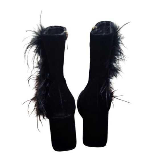 Olivia Miller Black Feather Bushwick Ankle Boots Size 7 - Picture 7 of 13